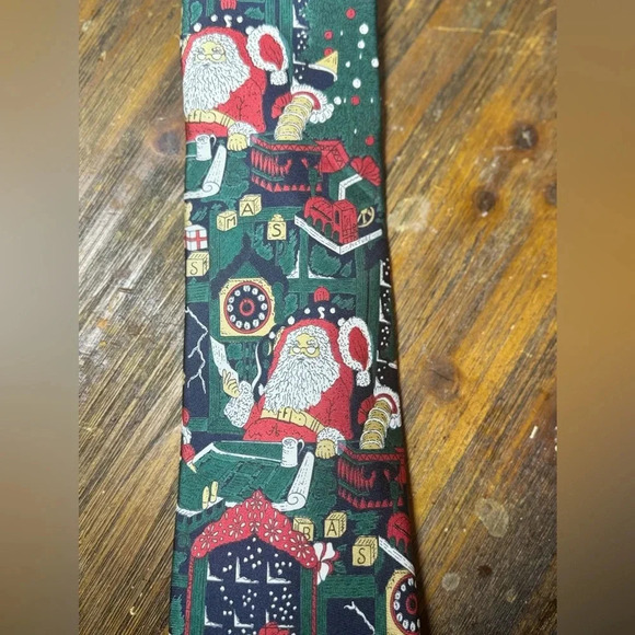 Christmas Cape Cod Neck Tie - Picture 2 of 4